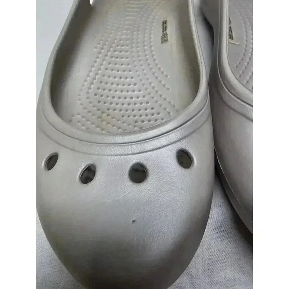 Crocs Silver Women's Kadee Slingback Flats Ballerina Slip on Shoes Sz 9 Women's - Picture 8 of 10